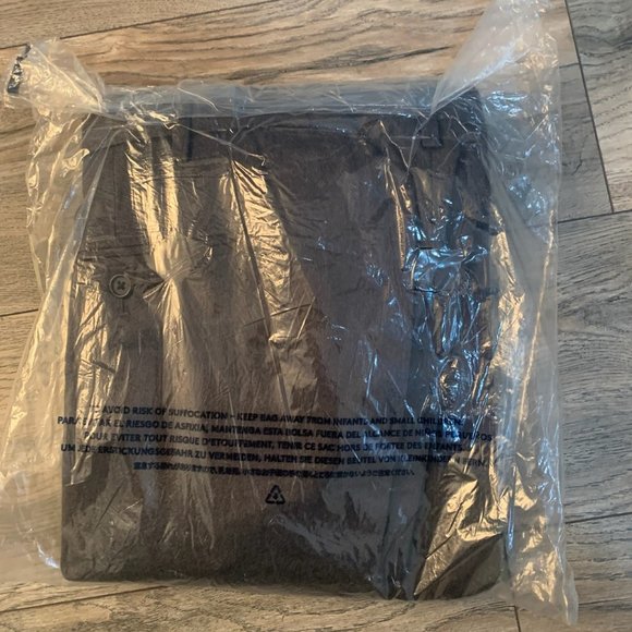 NWT LANDS' END PLEATED TWILL DRESS PANTS DARK ASPHALT HEATHER (GRAY) 46 - Picture 5 of 8